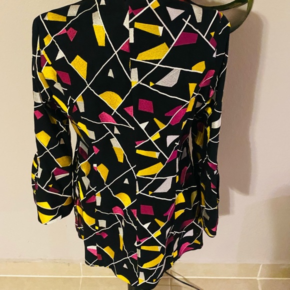 Geometric Shape Jacket - Picture 5 of 9